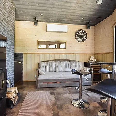 Holiday home Lepovalkeinen By Interhome *