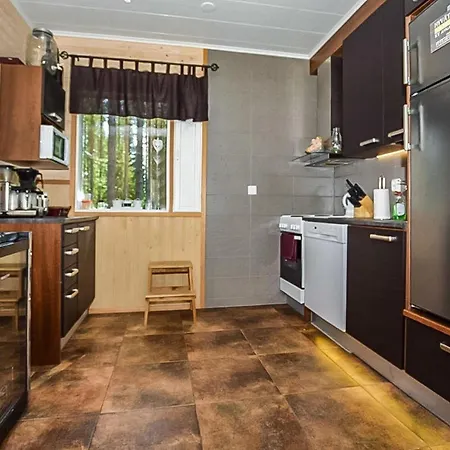 Lepovalkeinen By Interhome * Pylkonmaki